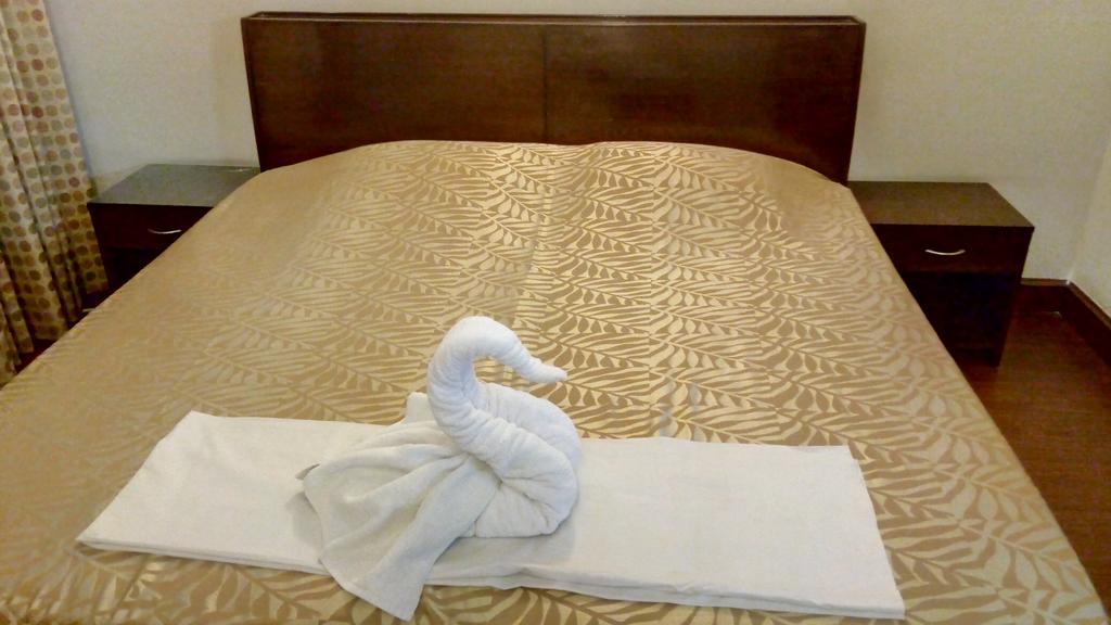 2Bhk Comfortable Furnished Serviced Apartments In Hauz Khas - Woodpecker Apartments New Delhi Exterior photo