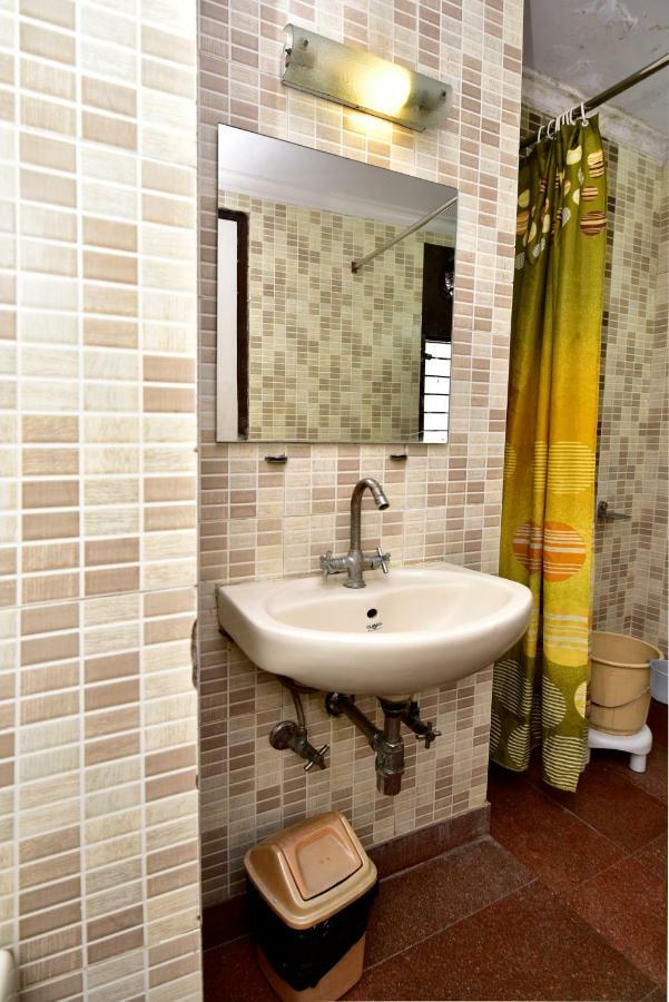 2Bhk Comfortable Furnished Serviced Apartments In Hauz Khas - Woodpecker Apartments New Delhi Exterior photo